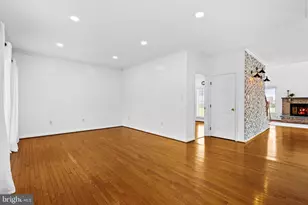 42827 Spinks Ferry Rd, Leesburg, VA 20176 - Photo 11