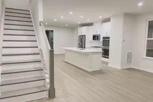 24158 Thurso Sq, Sterling, VA 20166 - Photo 5