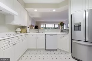 19350 Magnolia Grove Square, Leesburg, VA 20176 - Photo 11