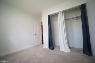 322 Sugarland Run Dr, Sterling, VA 20164 - Photo 25