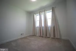 322 Sugarland Run Dr, Sterling, VA 20164 - Photo 27