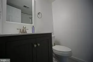 322 Sugarland Run Dr, Sterling, VA 20164 - Photo 33