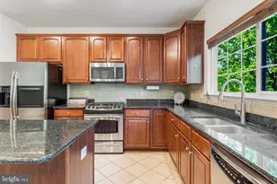 21648 Trask Pl, Ashburn, VA 20147 - Photo 9