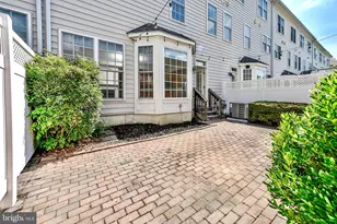 42485 Regal Wood, Brambleton, VA 20148 - Photo 17