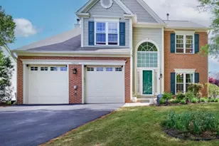 46554 Cedarhurst Dr, Sterling, VA 20165 - Photo 1