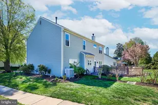 46554 Cedarhurst Dr, Sterling, VA 20165 - Photo 3