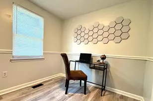 43 Bickel Ct, Sterling, VA 20165 - Photo 13