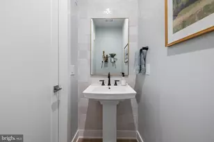 43442 Croson Ln, Ashburn, VA 20148 - Photo 31