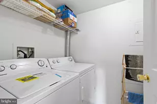 118 Westwick Ct, Sterling, VA 20165 - Photo 5
