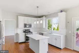 43694 Frost Ct, Ashburn, VA 20147 - Photo 17