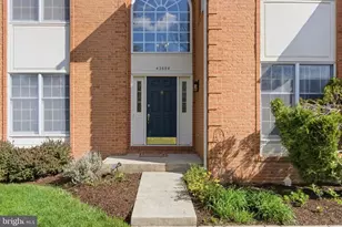 43694 Frost Ct, Ashburn, VA 20147 - Photo 5