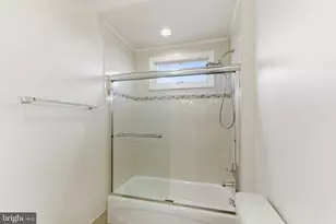 43694 Frost Ct, Ashburn, VA 20147 - Photo 47