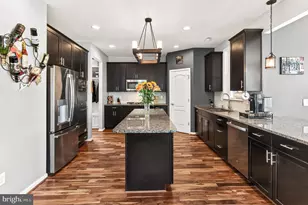 42308 Guildhall Dr, Ashburn, VA 20148 - Photo 7