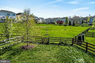 42308 Guildhall Dr, Ashburn, VA 20148 - Photo 33