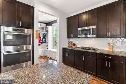 42308 Guildhall Drive, Ashburn, VA 20148 - Photo 9