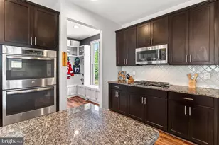 42308 Guildhall Dr, Ashburn, VA 20148 - Photo 9