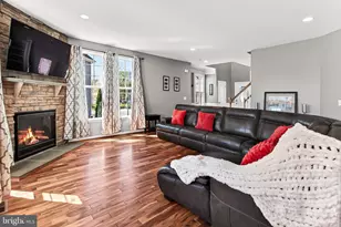 42308 Guildhall Dr, Ashburn, VA 20148 - Photo 5