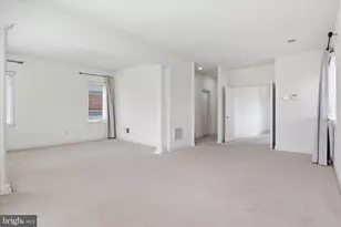 23059 Bronstein Ln, Brambleton, VA 20148 - Photo 33