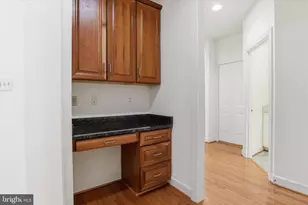 23059 Bronstein Ln, Brambleton, VA 20148 - Photo 29