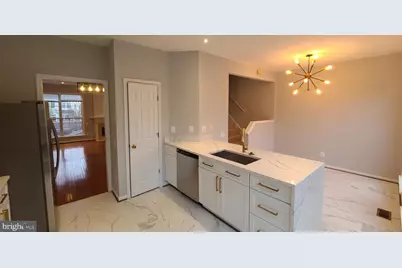 47682 Sandbank Square, Sterling, VA 20165 - Photo 11