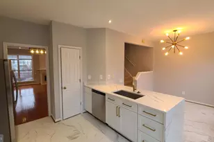 47682 Sandbank Square, Sterling, VA 20165 - Photo 11