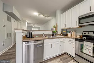 42461 Rockrose Square, Brambleton, VA 20148 - Photo 17