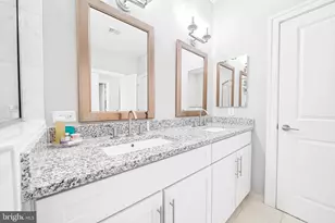 43567 Michigan Sq, Leesburg, VA 20176 - Photo 33