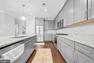 43567 Michigan Sq, Leesburg, VA 20176 - Photo 7