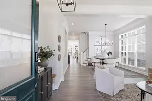 42787 Chatelain Cir, Brambleton, VA 20148 - Photo 5