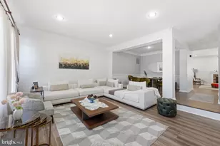 25174 Whippoorwill Terrace, Chantilly, VA 20152 - Photo 3