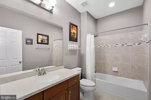 15806 Waterford Creek Cir, Hamilton, VA 20158 - Photo 47