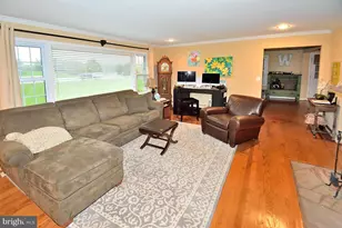 24531 Arcola Mills Dr, Ashburn, VA 20148 - Photo 3