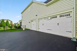 42470 Fawn Meadow Pl, Chantilly, VA 20152 - Photo 15