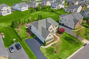 42470 Fawn Meadow Pl, Chantilly, VA 20152 - Photo 5