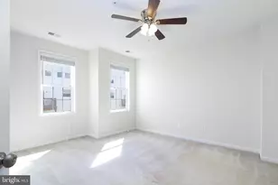 24620 Byrne Meadow Square, Aldie, VA 20105 - Photo 25
