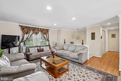 712 N Sterling Boulevard, Sterling, VA 20164 - Photo 5