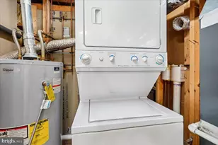 712 N Sterling Blvd, Sterling, VA 20164 - Photo 29