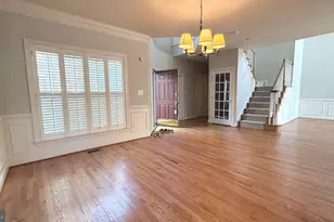 19913 Naples Lakes Terrace, Ashburn, VA 20147 - Photo 5