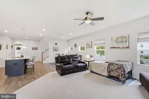 15 S Locust St, Lovettsville, VA 20180 - Photo 13