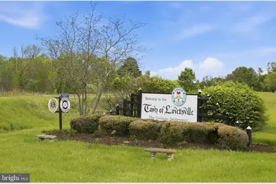 15 S Locust Street, Lovettsville, VA 20180 - Photo 55