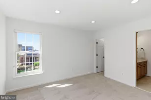 42465 Regal Wood Dr, Brambleton, VA 20148 - Photo 57