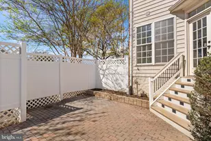 42465 Regal Wood Dr, Brambleton, VA 20148 - Photo 9