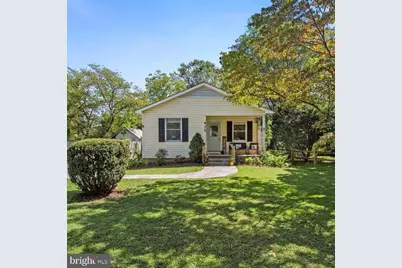 412 S Maple Avenue, Purcellville, VA 20132 - Photo 1