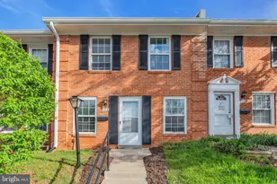 222 N Auburn Dr, Sterling, VA 20164 - Photo 1