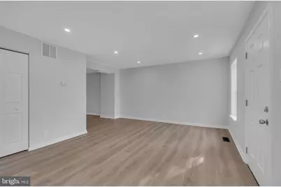 222 N Auburn Drive, Sterling, VA 20164 - Photo 3