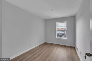 222 N Auburn Dr, Sterling, VA 20164 - Photo 15