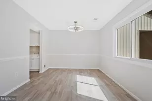 46 Wedgedale Dr, Sterling, VA 20164 - Photo 5