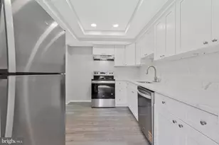 46 Wedgedale Dr, Sterling, VA 20164 - Photo 3