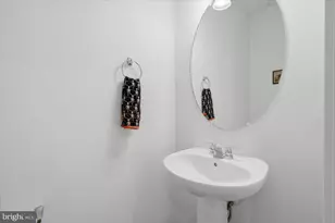 46037 Woodpecker Sq, Sterling, VA 20165 - Photo 13