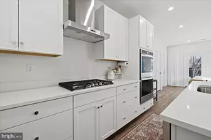 46037 Woodpecker Sq, Sterling, VA 20165 - Photo 11